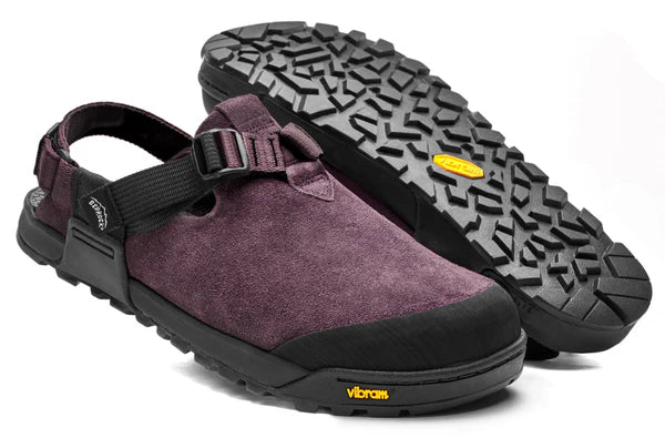 Hiking clogs online