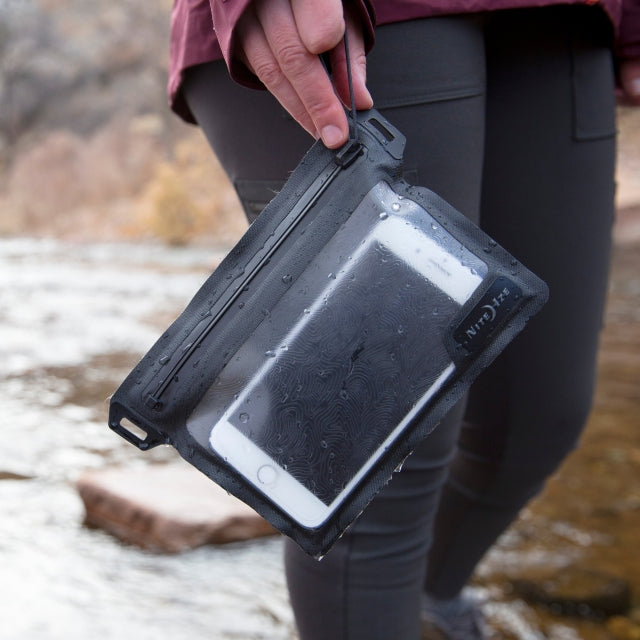 RunOff Waterproof Pocket